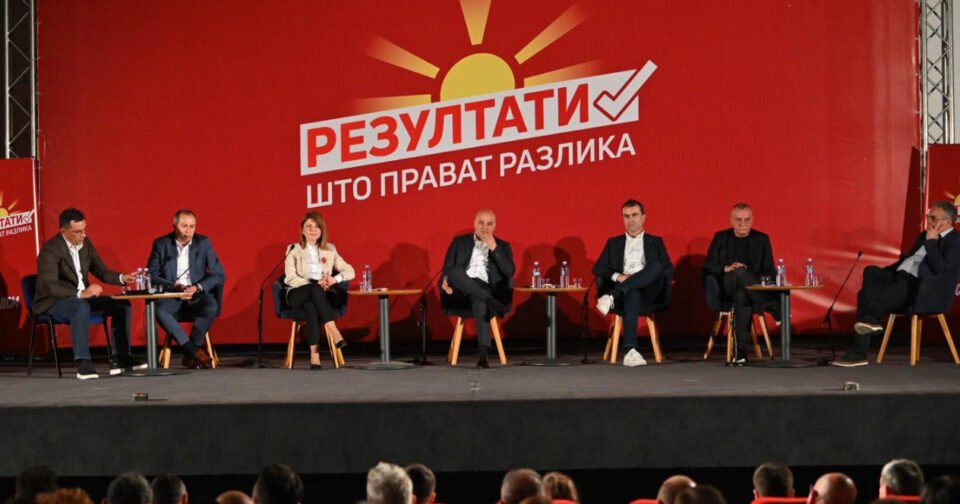Функционерите со илјада евра поголеми плати се пофалија дека минималецот е повисок за 12 илјади денари од времето на ВМРО