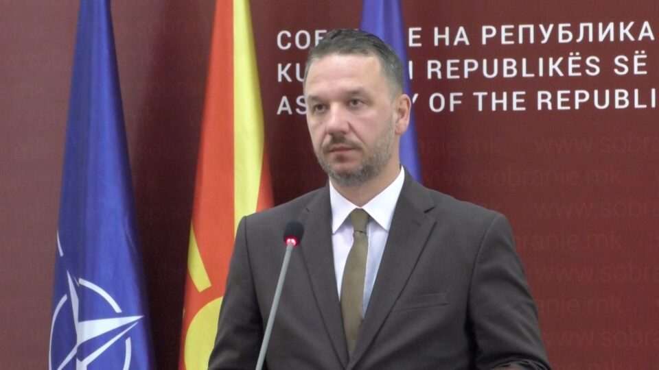 Костовски: Законските измени за коридорите се за да не се повтори катастрофата со автопатот Кичево – Охрид