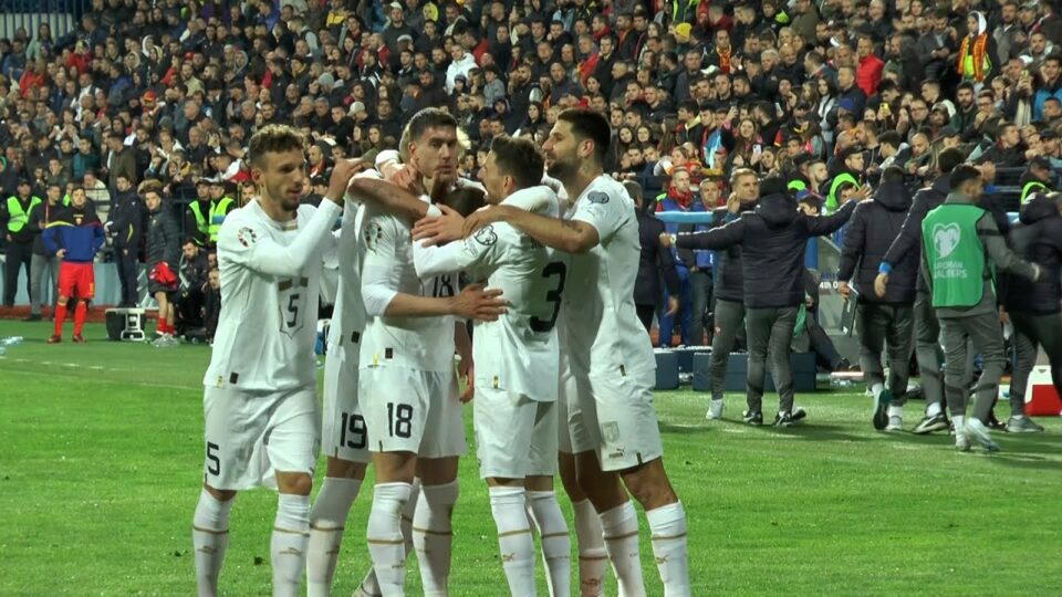 УЕФА ја казни Србија за инцидентите во Подгорица