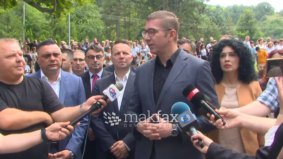 Мицкоски: Ковачевски е кукавица, тој е киднапиран домазет во својата влада