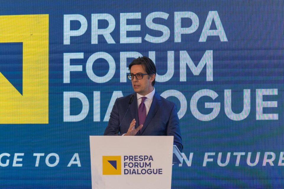 „Не би сакал војната во Украина да биде поттик за нешто позитивно како што е проширувањето на ЕУ“, порача Пендаровски