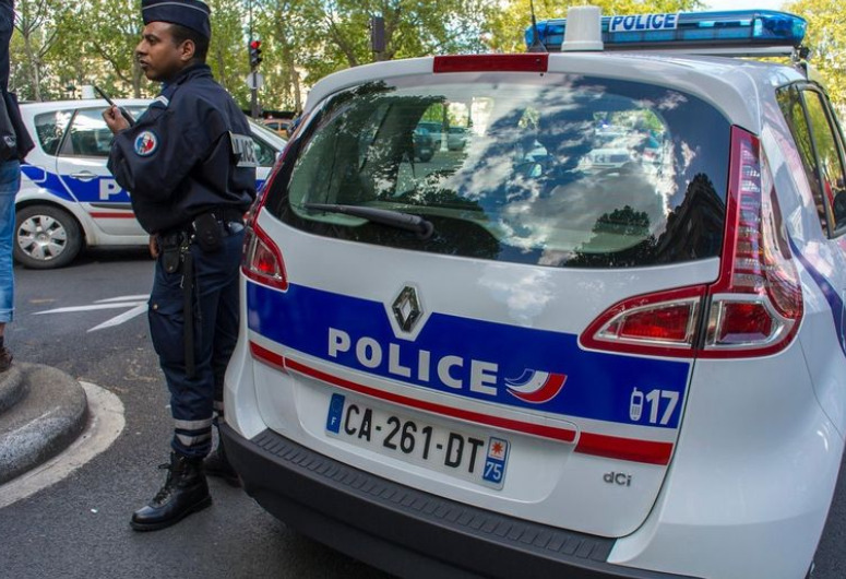 „Сестра ми е мртва“: Драма во Франција, сосед застрелал семејство и убил 11-годишно дете