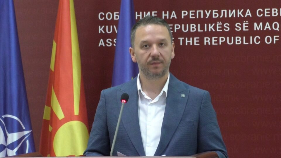 (Видео) Костовски: Резолуцијата на Бундестагот потврди, Мицкоски нема направено ништо за македонскиот идентитет