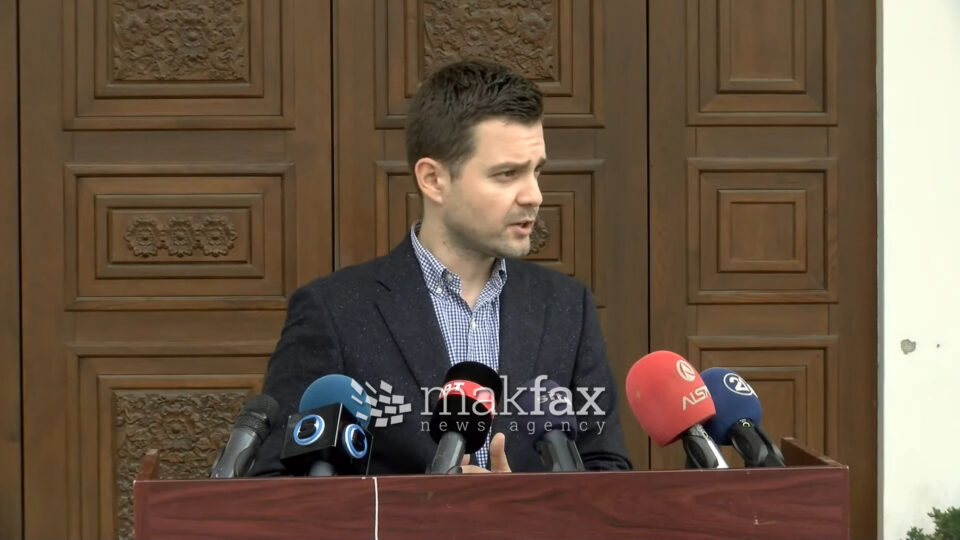 (Видео) Муцунски пред лидерската: Парламентарни избори се излез од овој ќорсокак, уставни измени не смее да има