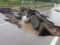 (Видео) Се урна мост во Краљево, сообраќајот во прекин