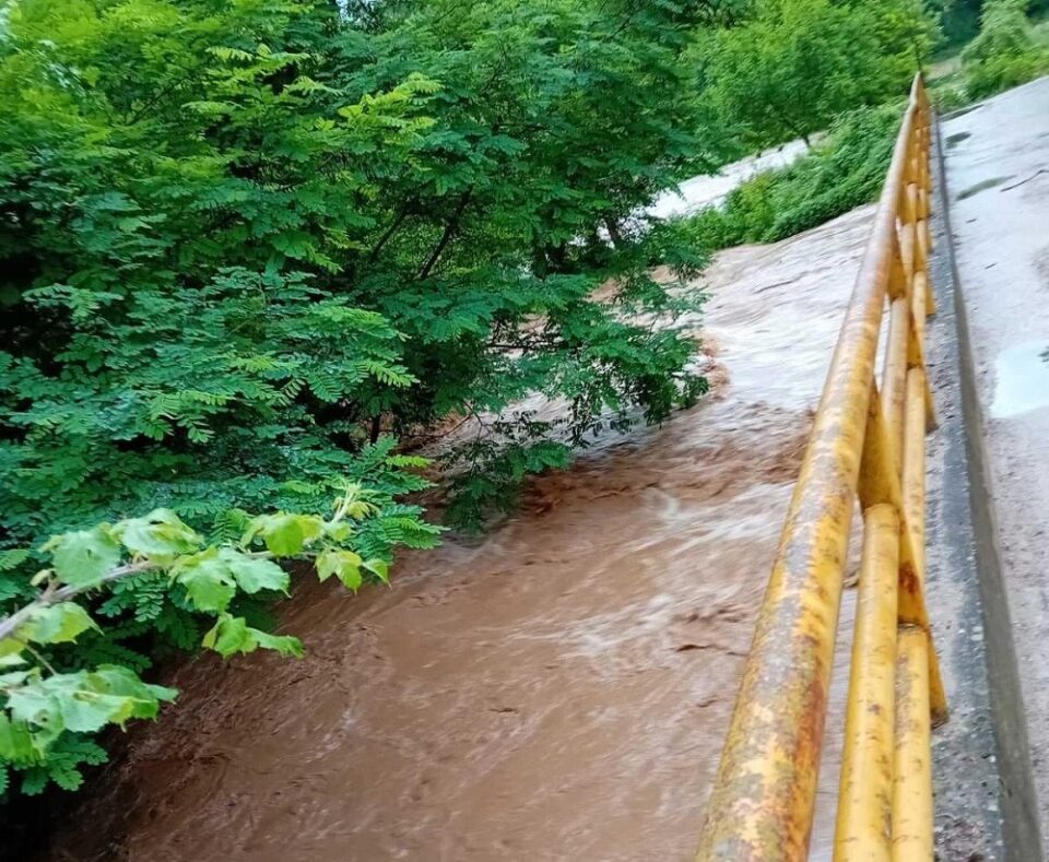 Водата во Кавадарци да се преврива пред пиење – изворот се замати од дождовите