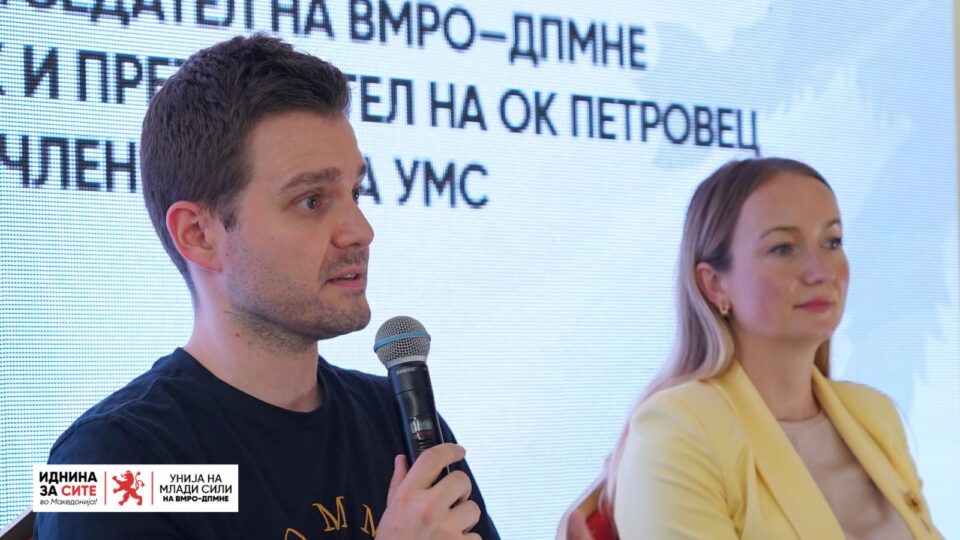 Муцунски: Владата не дава никаков фокус на дигитализацијата ниту во образование ниту во јавните установи
