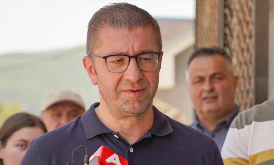 Рудникот во Иловица е бизнис на СДСМ и ДУИ, министерката што протестира е лицемерна, рече Мицкоски