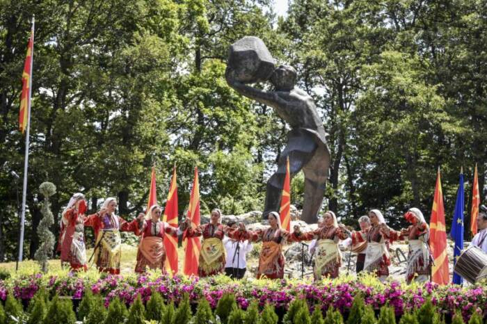 Политичките говори да изостанат од прославите за Илинден за да се избегне лошата слика, предлага  ВМРО-Народна