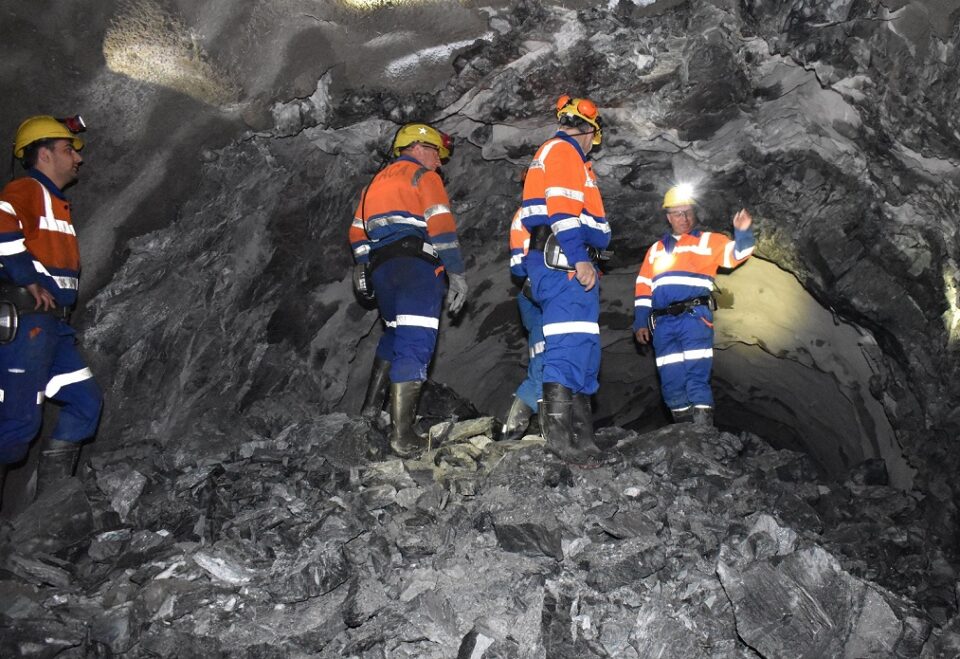 САСА го одбележува Денот на рударите со награди за вработените и донација за поголема безбедност во сообраќајот