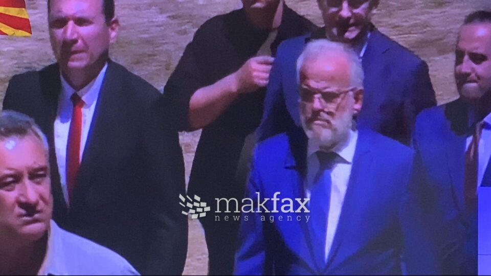 (Видео) Исвиркани Џафери и владината делегација на Мечкин Камен, поздравена коњаницата која пристигна во Крушево