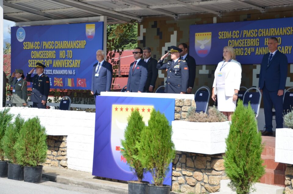 Во кумановската касарна свечено одбележана годишнината на Бригадата на Југоисточна Европа, смената на командантот на Бригадата и на претседавањето на процесот СЕДМ