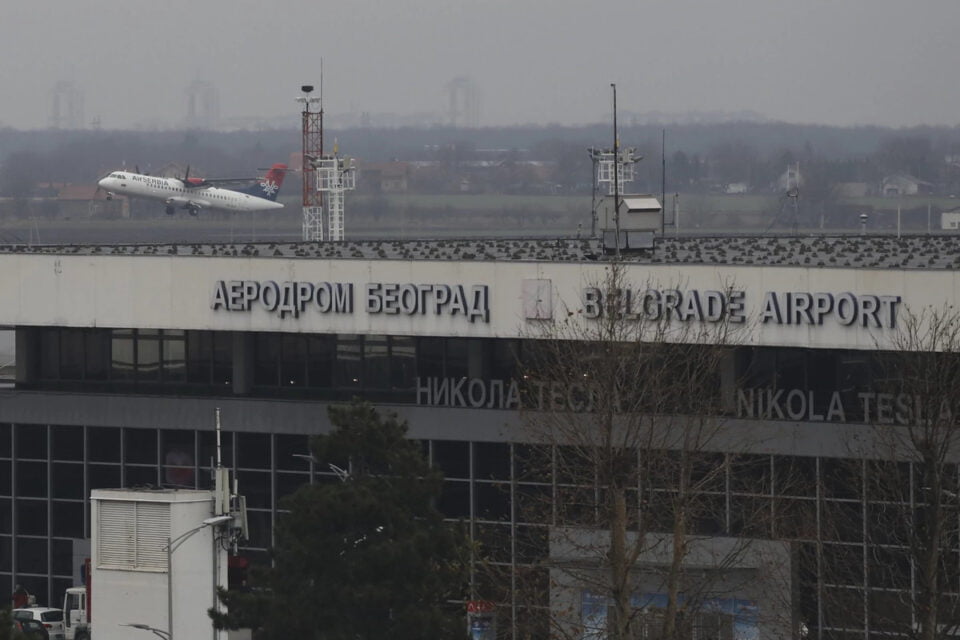 Авионот на Туркиш ерлајнс принудно слетал во Белград поради бремена жена