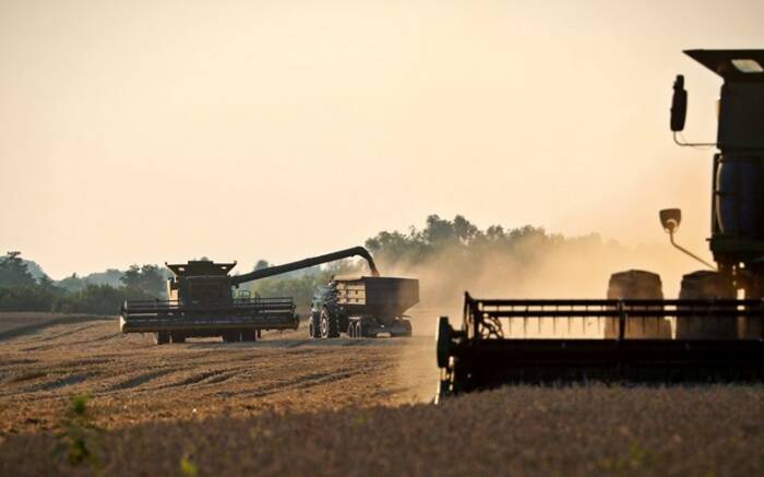 Украина сака дипломатско решение со Полска и Словачка за житото