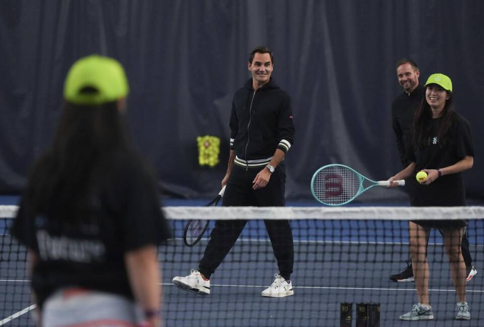 (Видео) Големиот Роџер Федерер пак на тениски терен