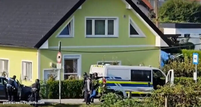 (Видео) Маж во Словенија пукал од семејна куќа и отворил оган врз полицајците кои го опколиле