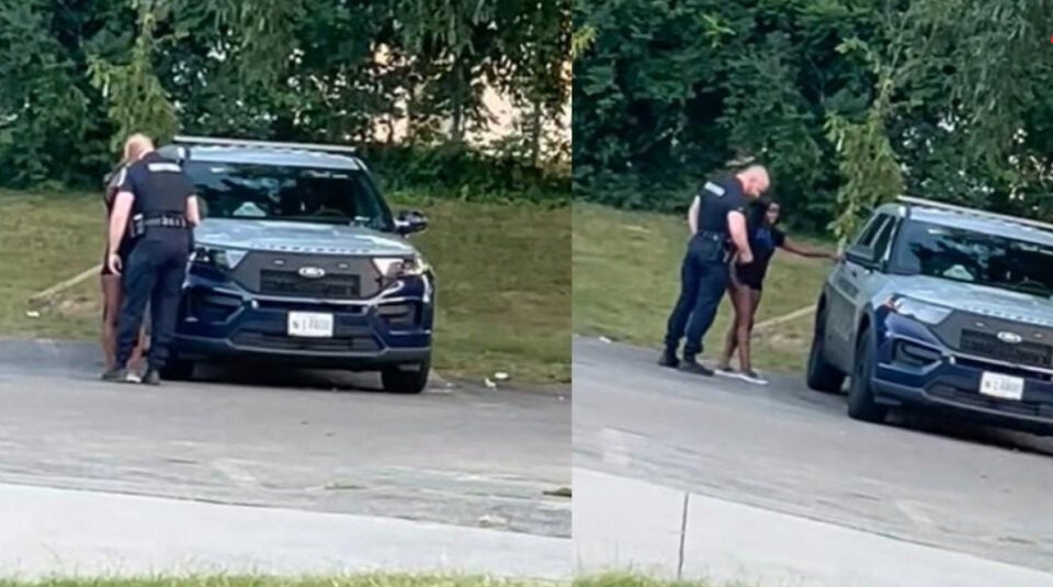 (Видео) Скандал во САД – полицаец снимен додека се бакнува со љубовницата во службениот автомобил: „Во љубов сме“