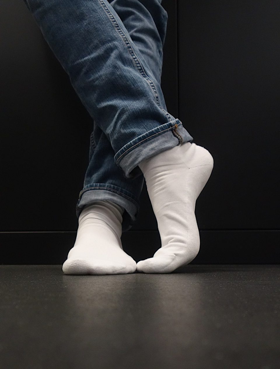 Feet Socks Jeans 7068273.jpg