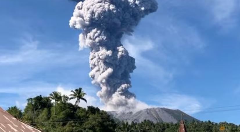Vulkan Ibu.jpg