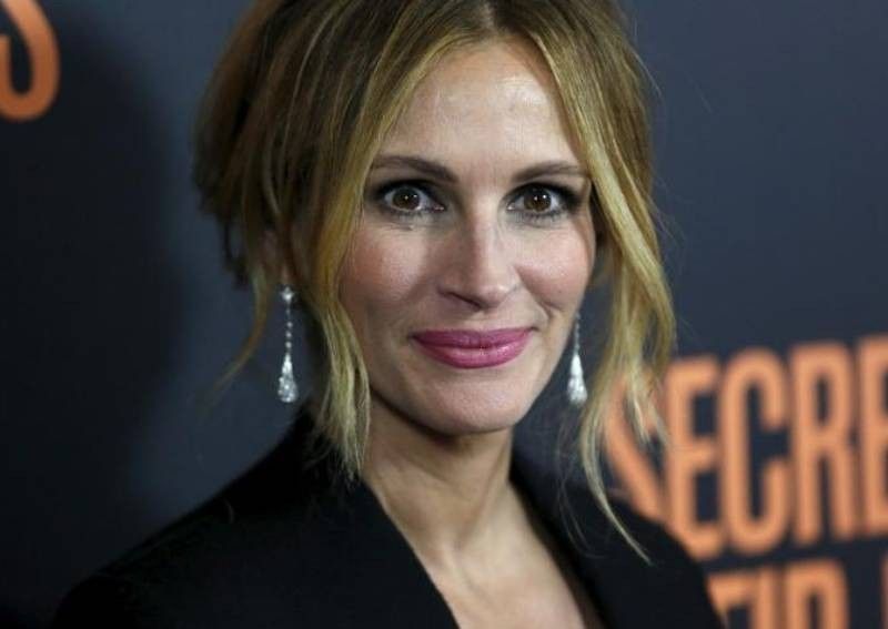 220906 Julia Roberts Reuters.jpg