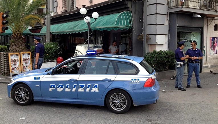 Italijanska Policija.jpg