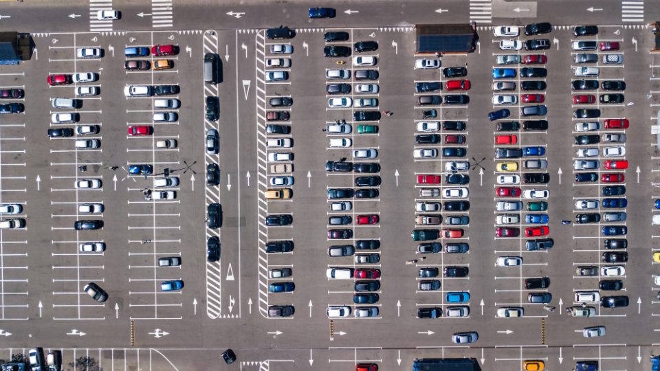Avtomobili parking 4.jpg