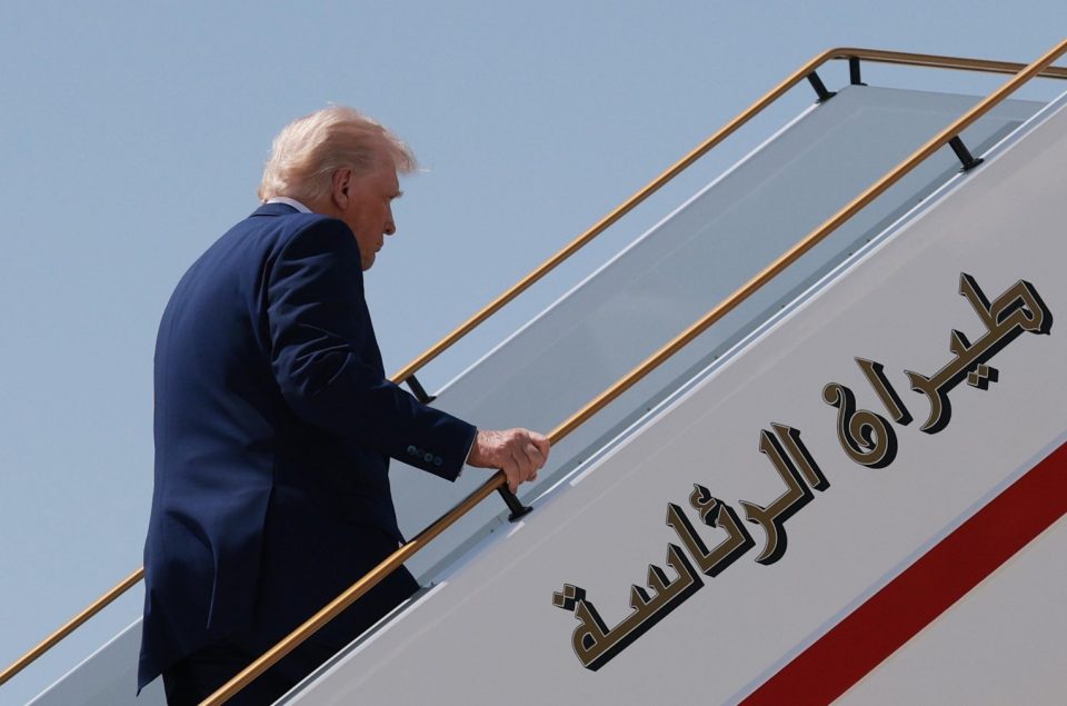 Donald tramp avion.jpg