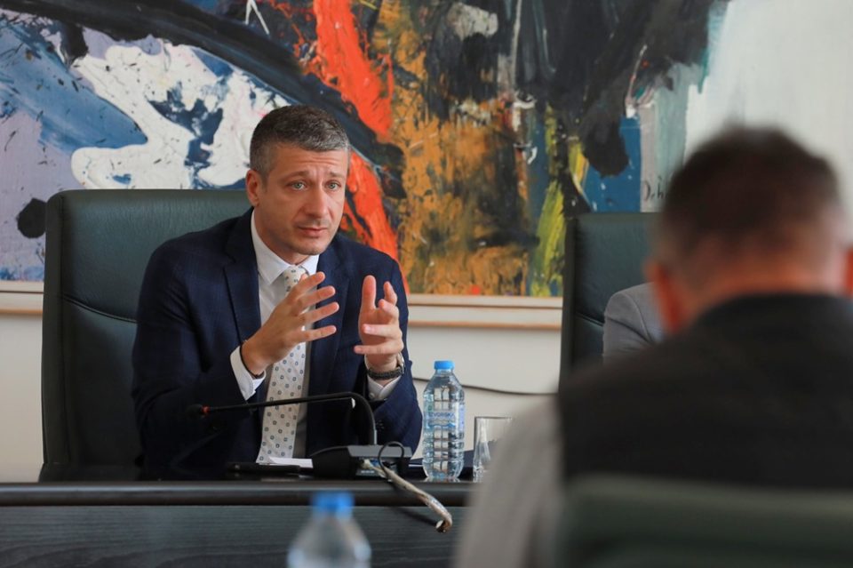 Minister perinski vo poseta na opshtina kavadarczi 3.jpg