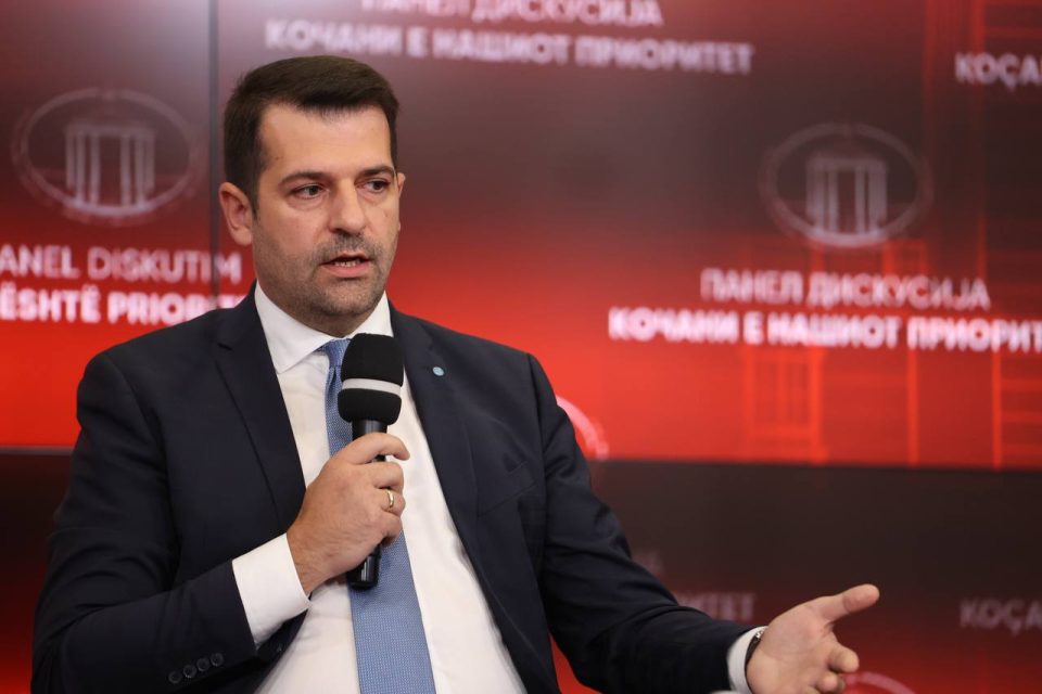 Tomovski.jpg