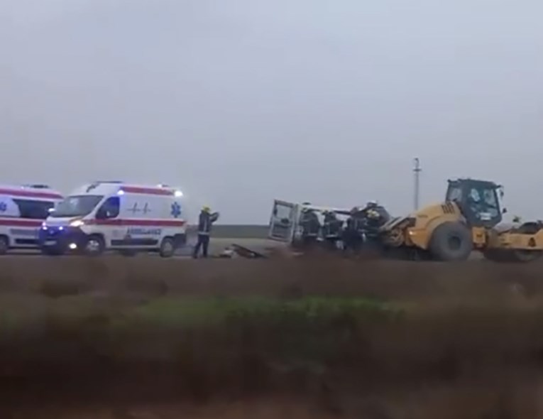 Bde4b119 b846 47c3 a457 d42ab5471fe4.jpg