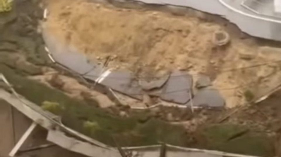 Obrusio se put kod centra izvrsnosti kragujevac e1764322010981 1000x560 1.jpg