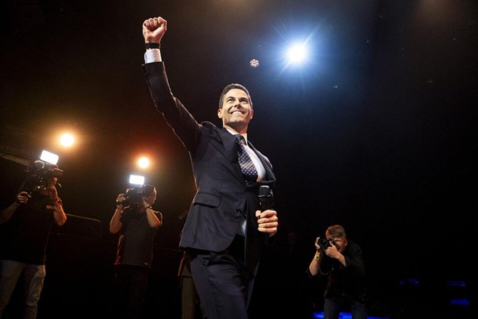 Text max 1433 955.jpg