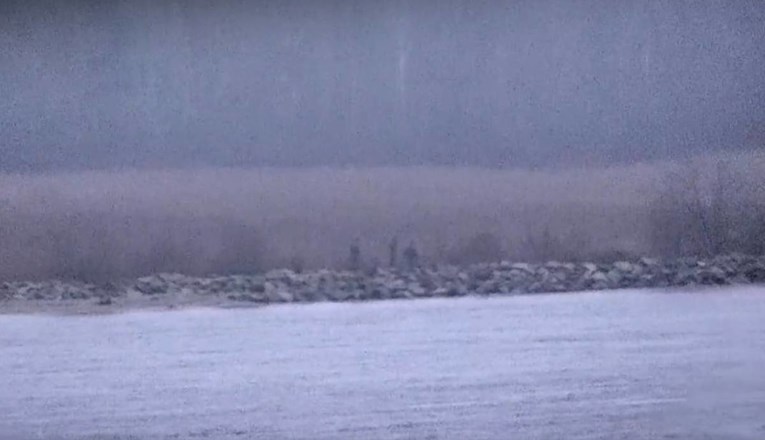 12f3f243 c484 4afa a581 8dd32aa27ab1.jpg