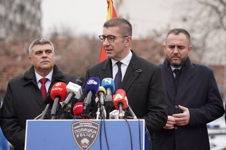 861e04ab e75d ce85 898f d8b473964fb2.jpg