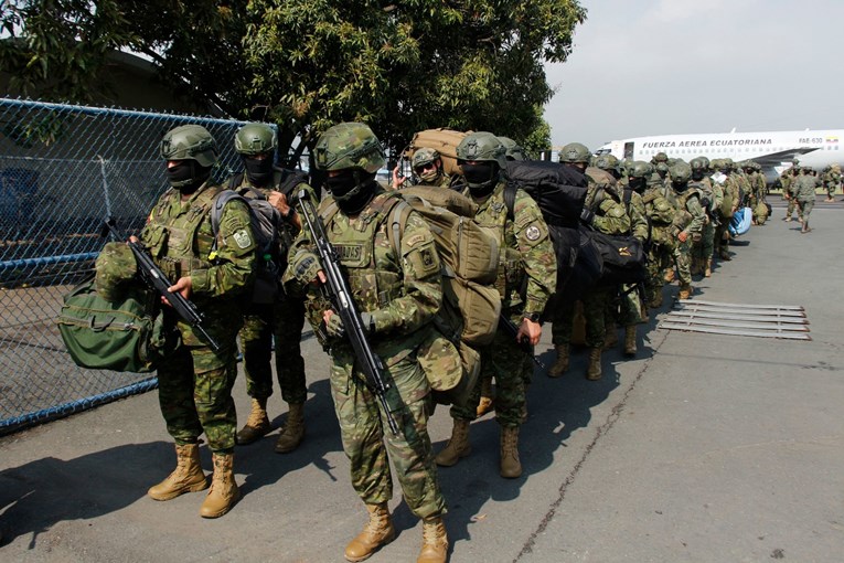 Fff19e41 1025 4017 bd80 59342aa6d8a3.jpg