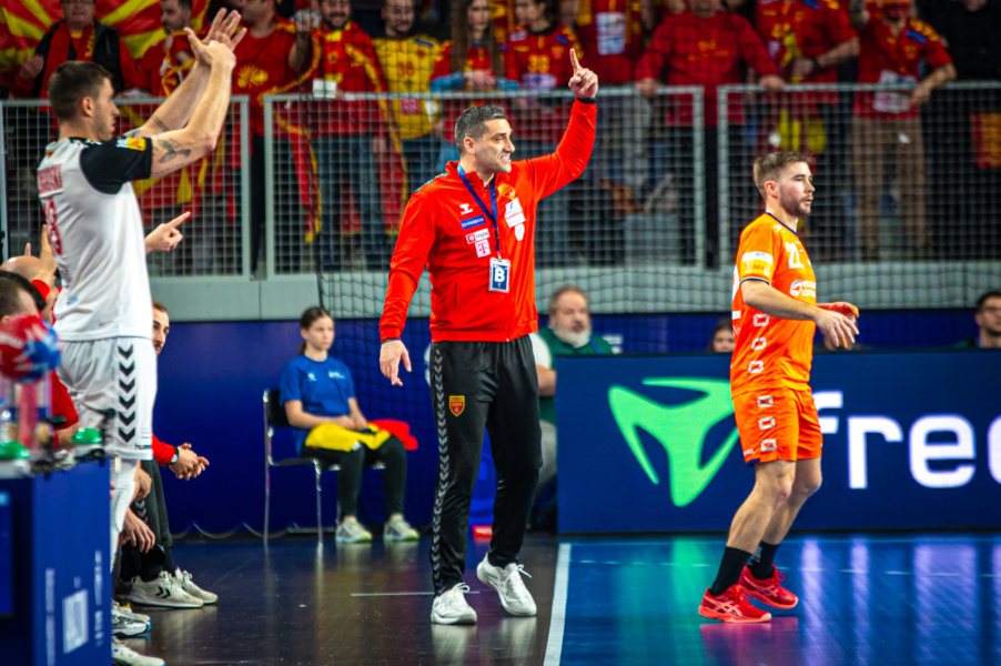 Rakomet mkd sp mkd hol kiril lazarov 1.jpg