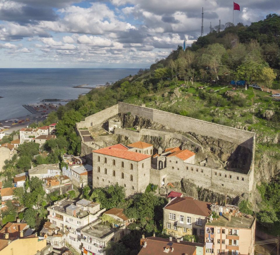 Foto trabzon manastir.jpg