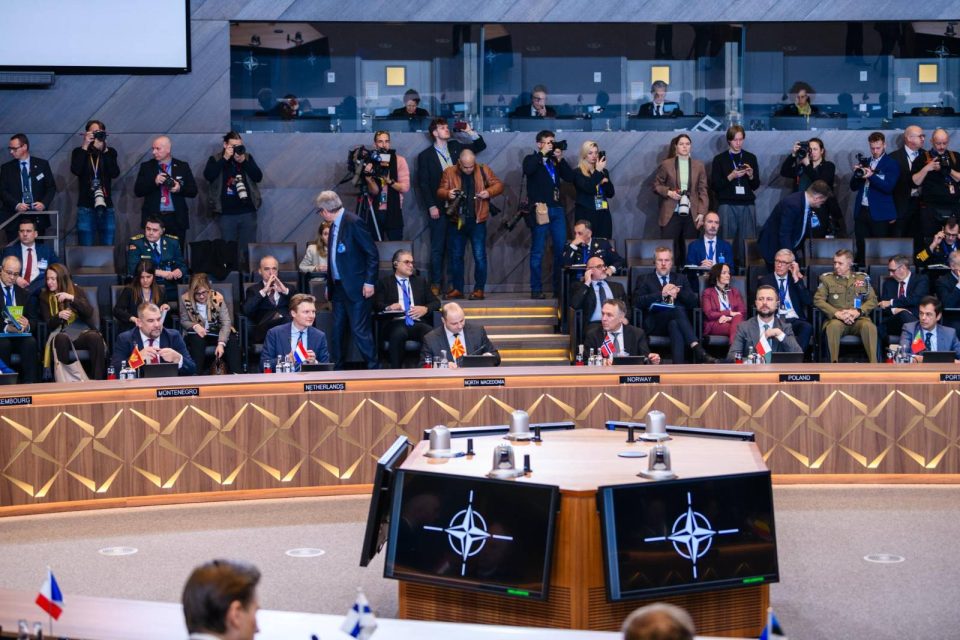 Misajlovski na nac sostanok vo brisel 12.02 11.jpeg