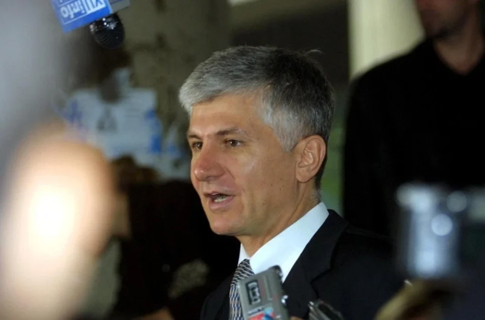 219897 421246 f.webp.webp