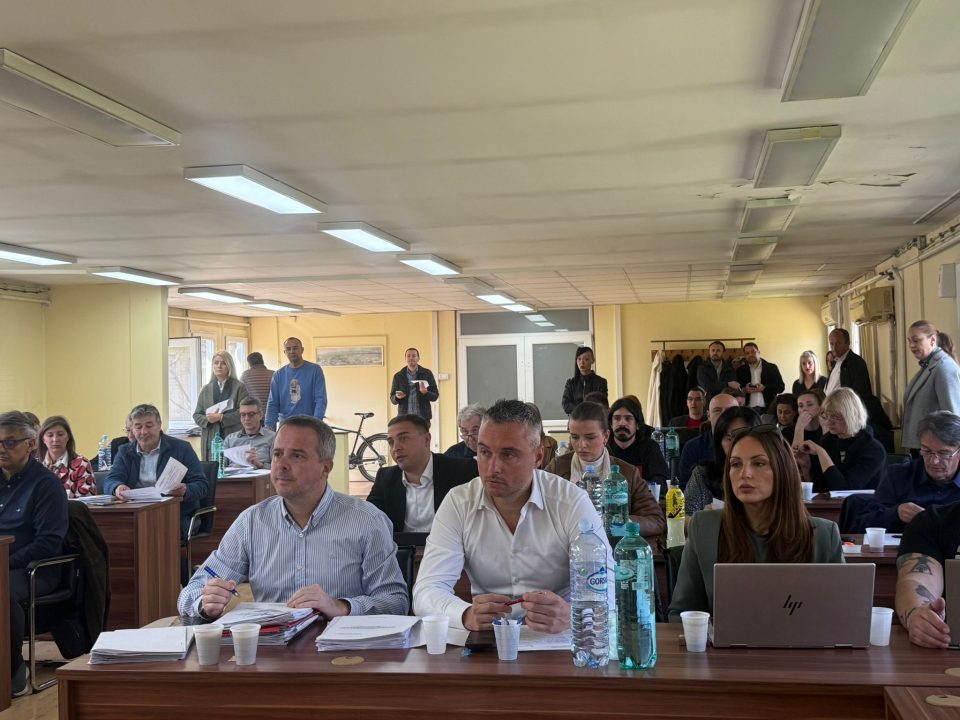 452134ab 9177 41e4 8ead 6eb99ff8ec06.jpg