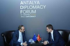 Server04.global net.com .jpg