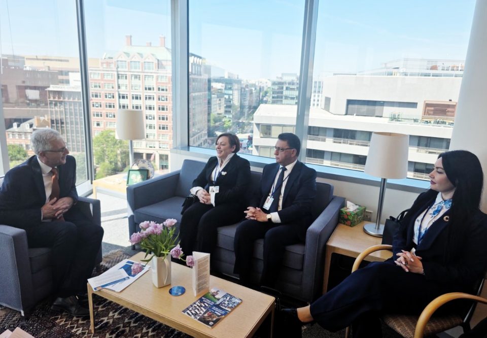 Sredba mmf alfred kamer.jpg