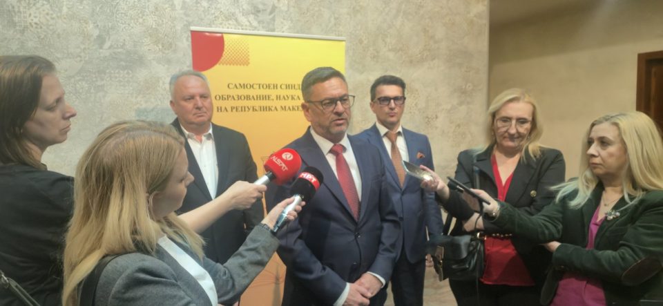 Tribina sonk 29.04 2.jpg