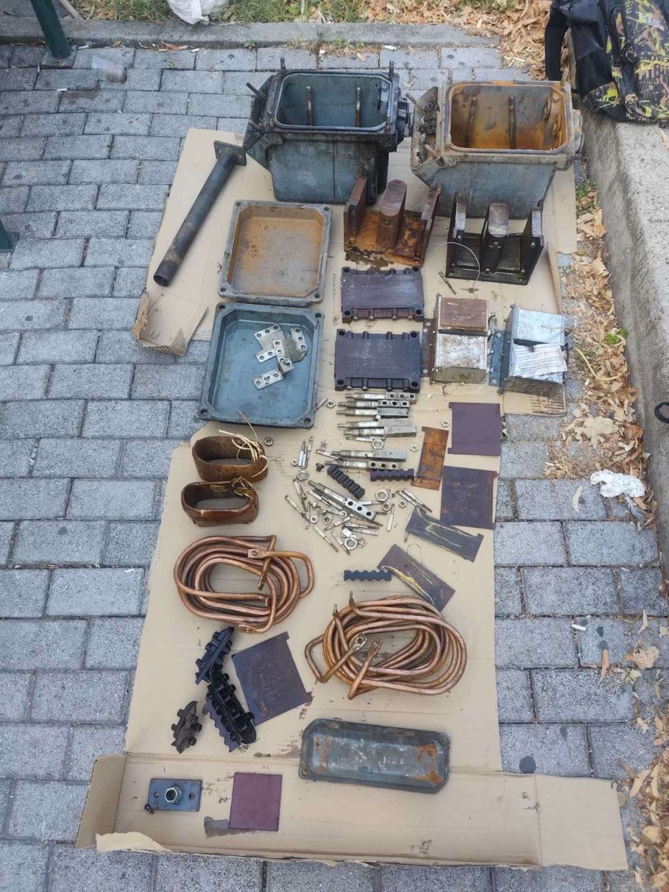 Lisen od sloboda skopjanec pronajdeni ukradeni prigusnici od zeleznicka pruga i vrateni na zeleznici image.jpg