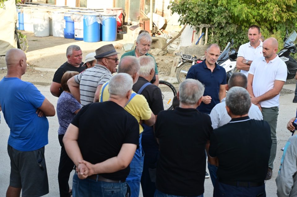 Sredba so lozari 2.jpeg