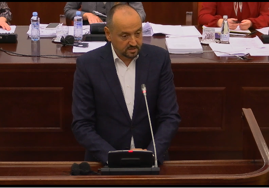 Fatmir bitiki 2.png